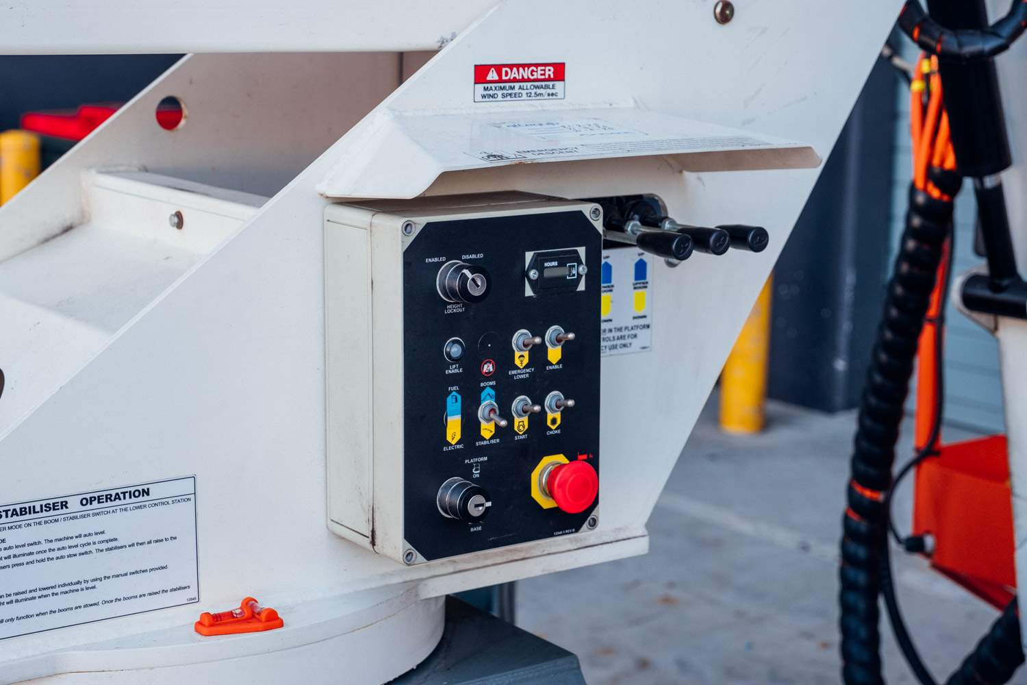 Snorkel TL37J boom lift platform detail